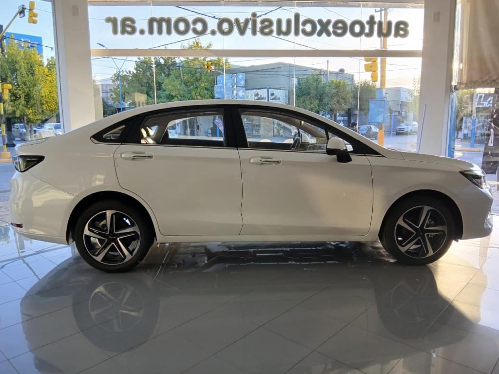 Vista 2 de BAIC U5 PLUS 0KM