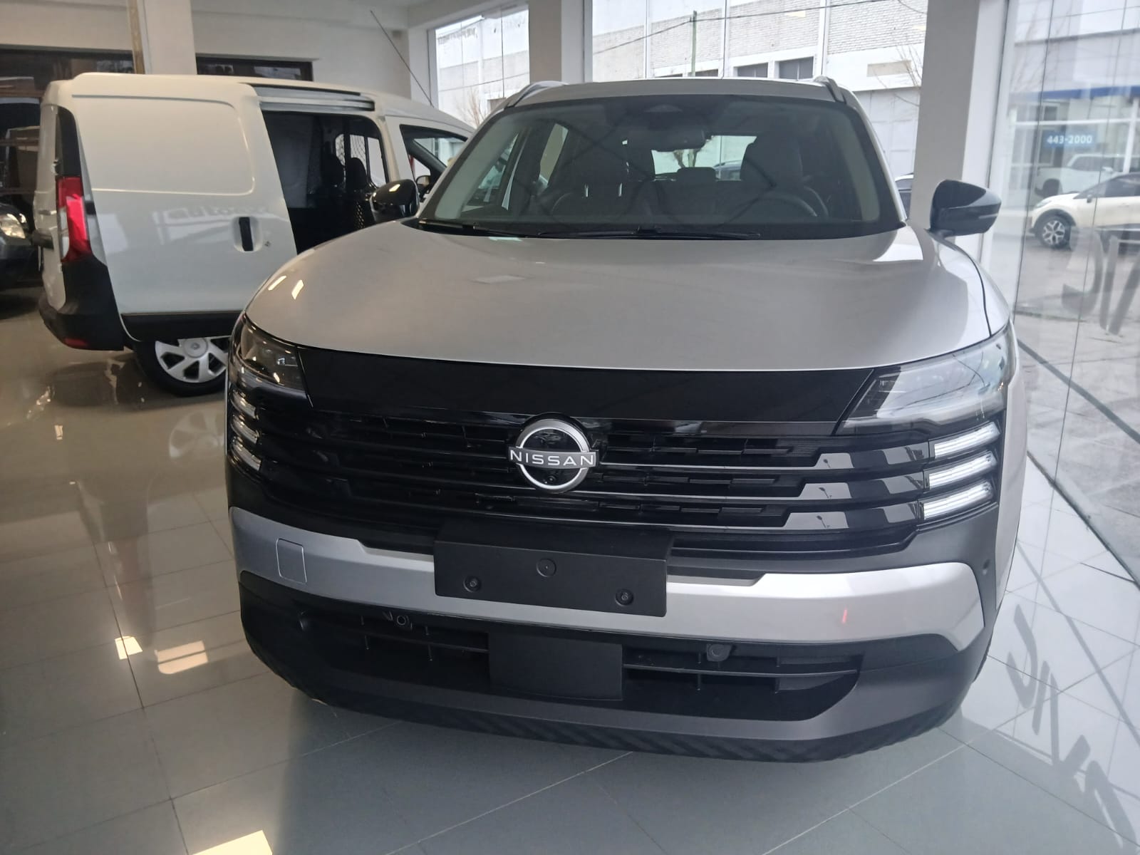 Vista 4 de NISSAN KICKS EXCLUSIVE 0KM