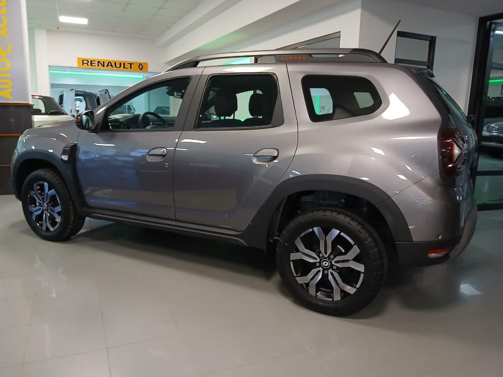 Vista 3 de RENAULT DUSTER ICONIC CVT 4X4 0KM
