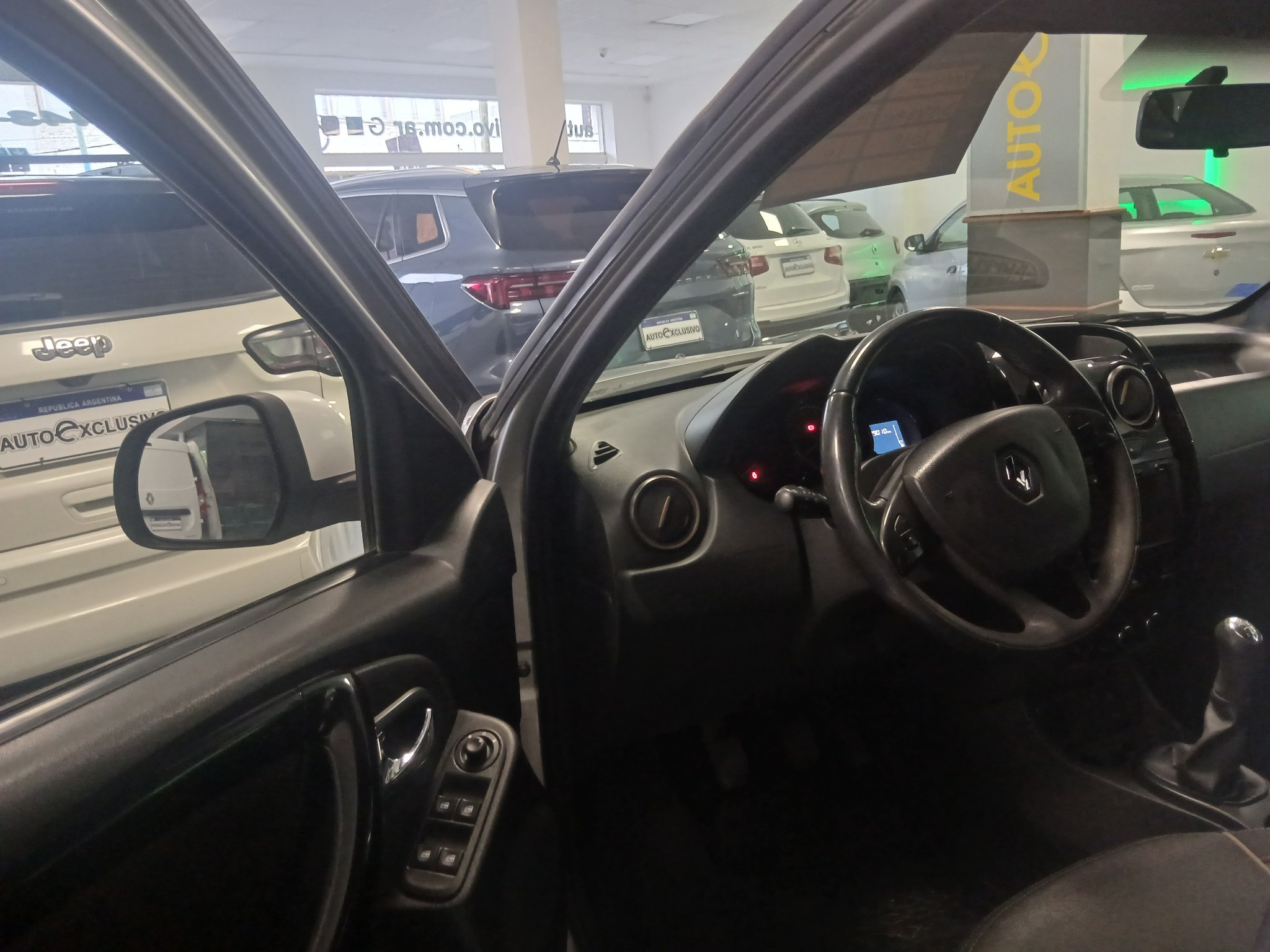 Vista 3 de RENAULT DUSTER PH2 PRIVILEGE 2.0 2018