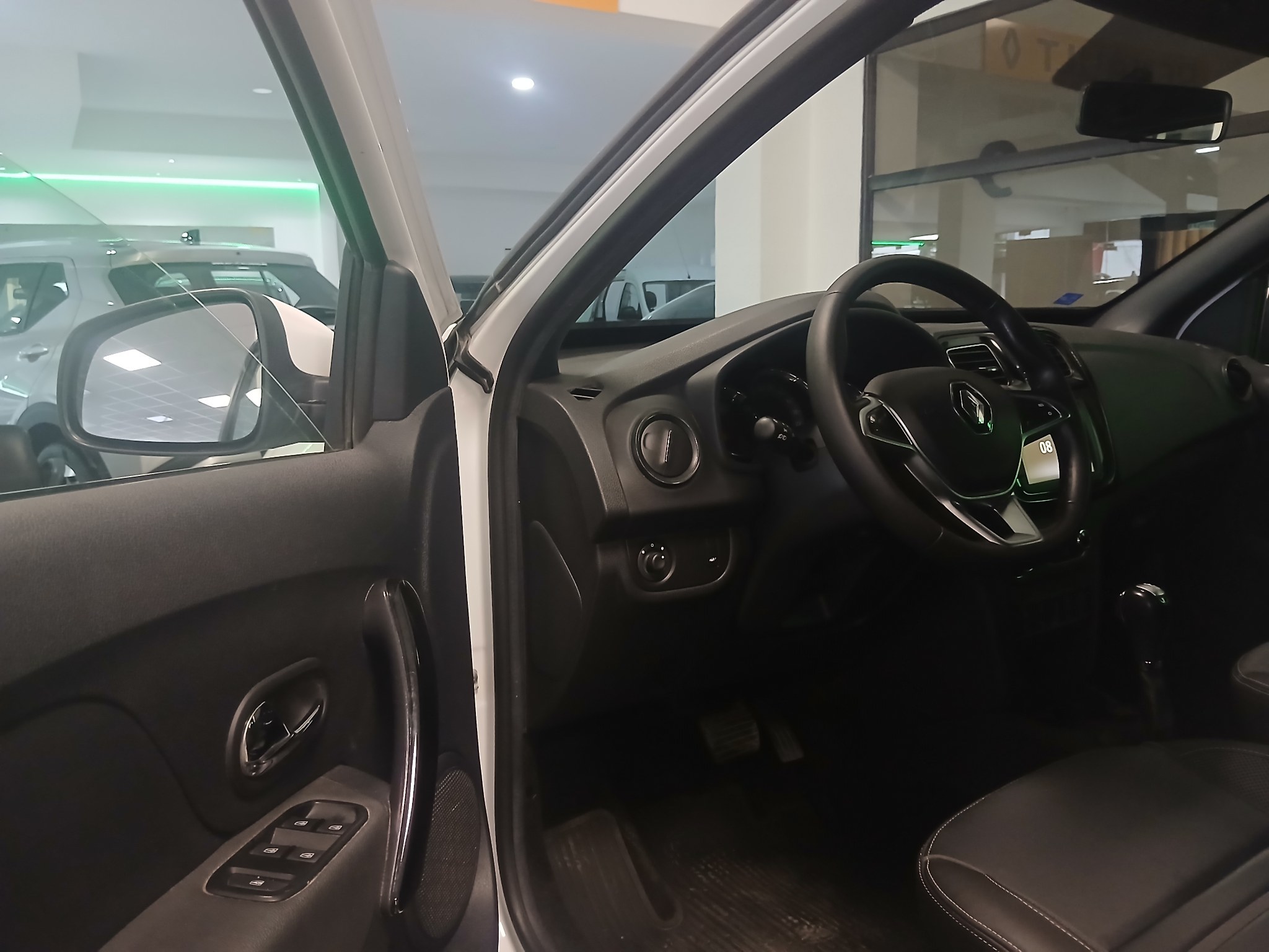 SANDERO INTENS 1.6 CVT · vista 3