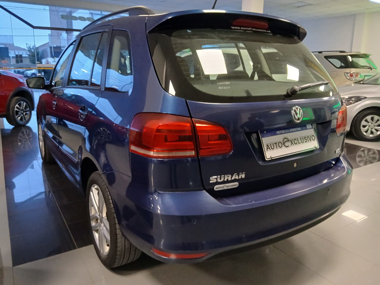 Vista 3 de VOLKSWAGEN SURAN 1.6 5D 212 2018